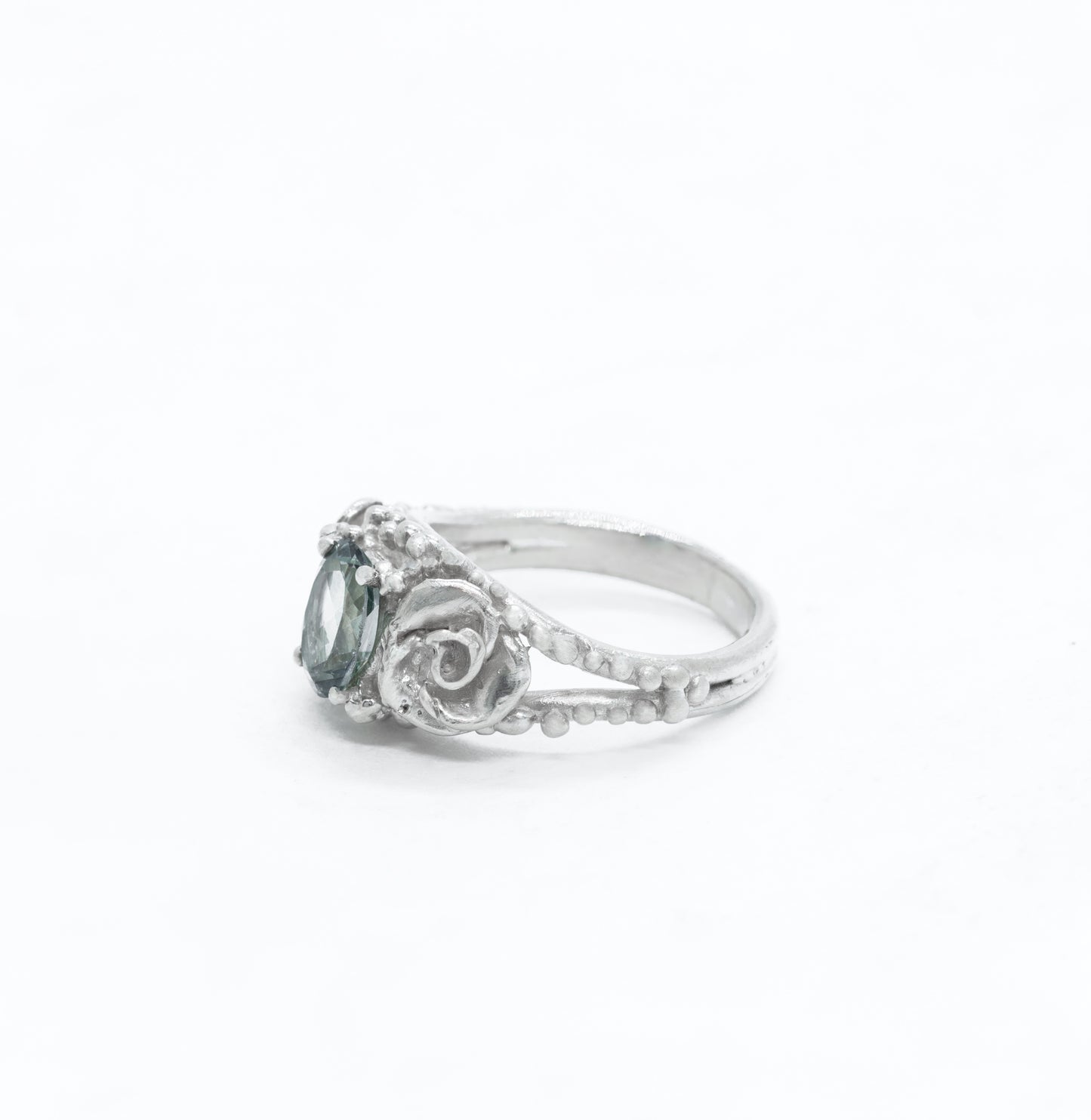 VINTAGE ROSA RING