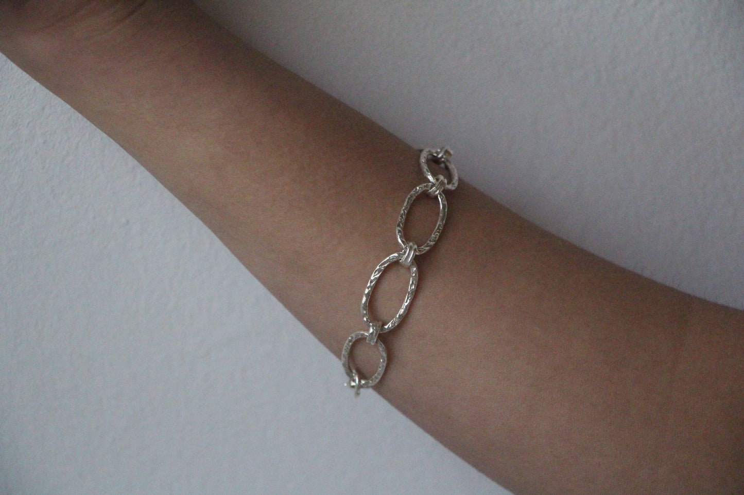 FLOW CHAIN BRACELET