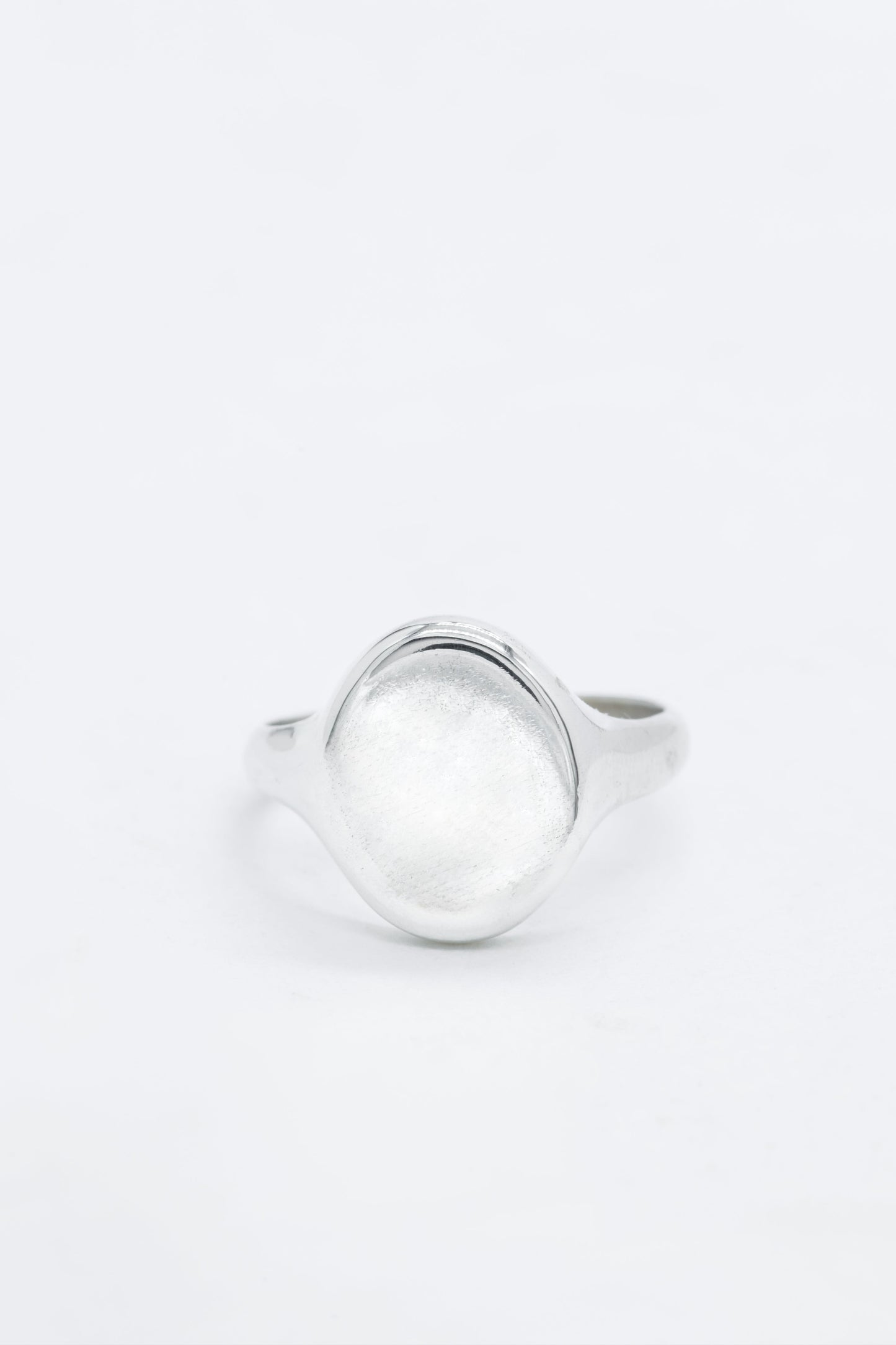 PRINCIPESSA SIGNET RING