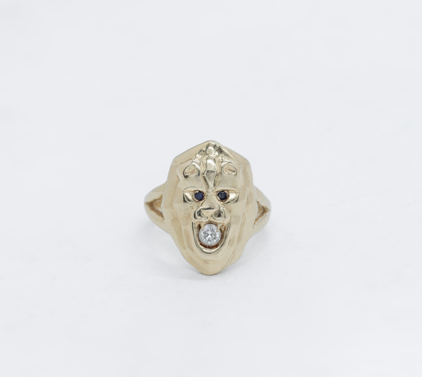 LEON RING