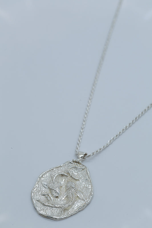 KOI FHISH NECKLACE