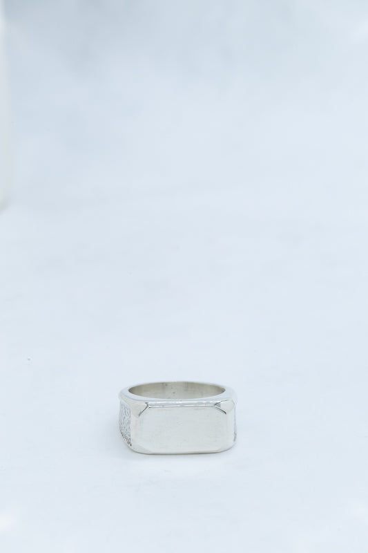 ROYAL SIGNET RING
