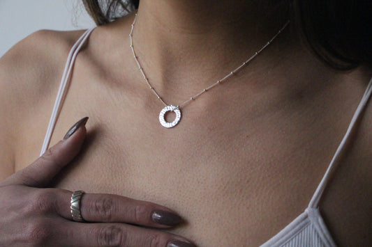 CIRCLE NECKLACE